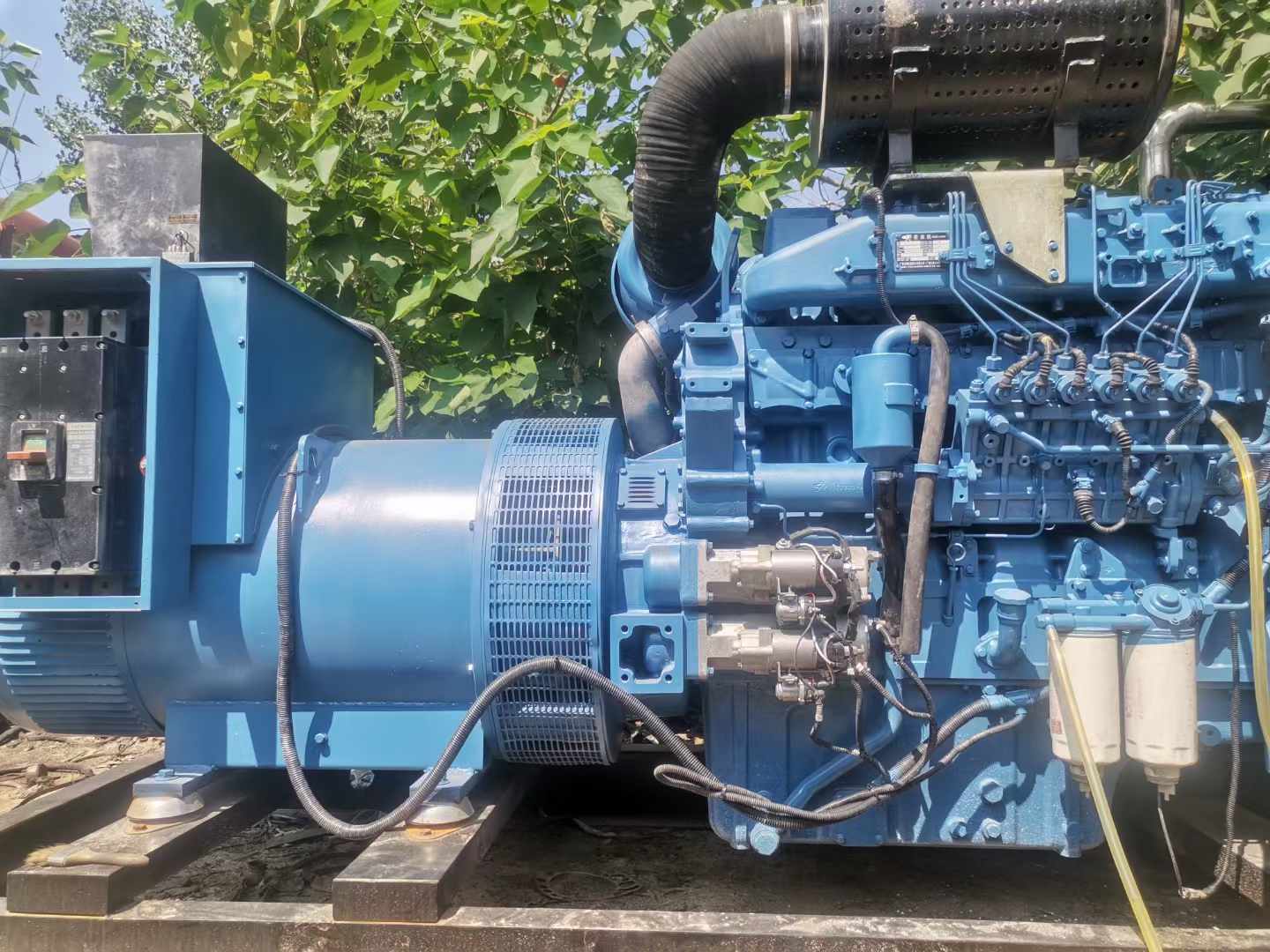 邱县详细说明降低 800kW 柴油发电机输出电流波动的方法