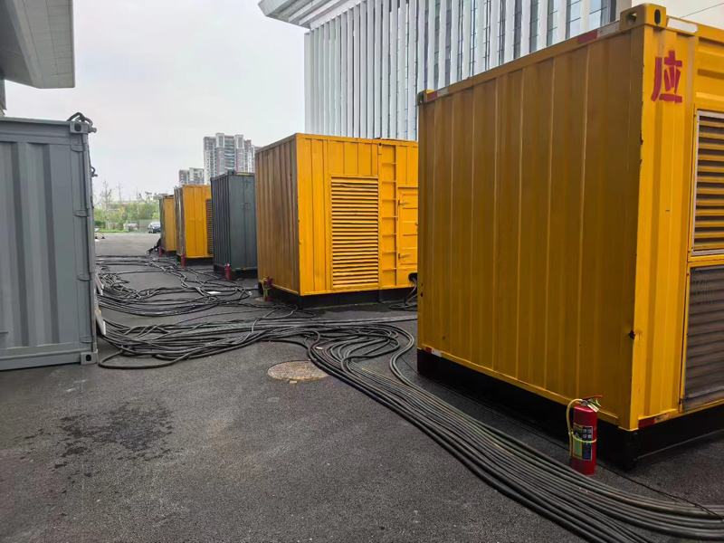 邱县柴油发电机组冬季保养有哪些注意事项?